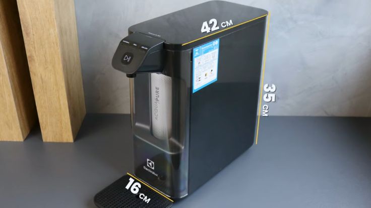 Medidas do purificador de água da Electrolux