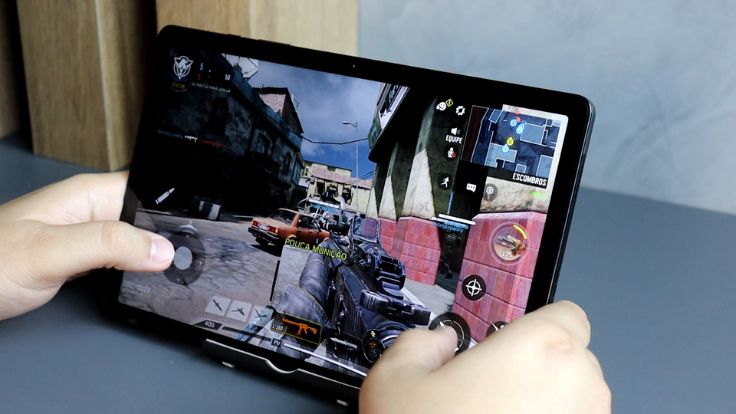 Jogando COD no Samsung Galaxy Tab A9+