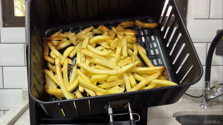 Batatinhas fritas feitas na Mondial AFON-12L-BI