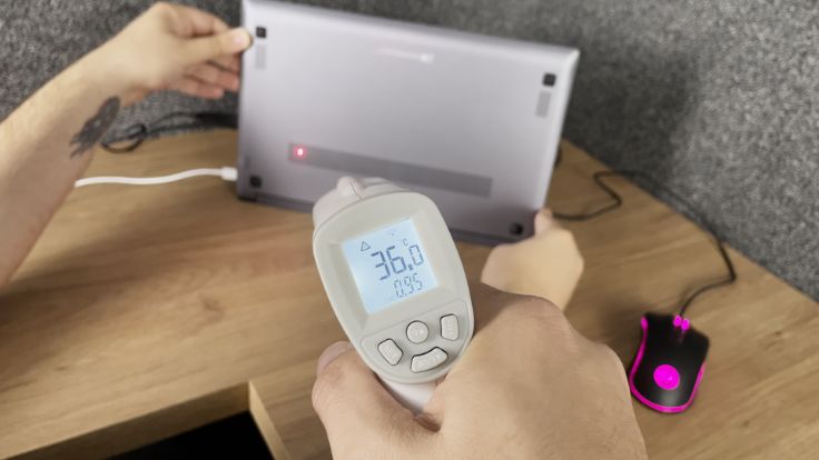 Temperatura em uso intenso Samsung Galaxy Book4