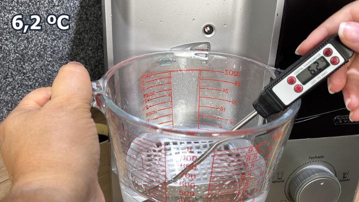 Teste da água gelada do purificador de água da Europa