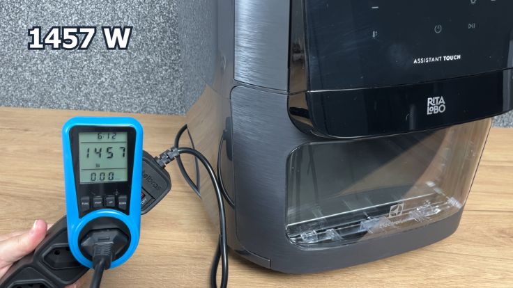 Medindo o consumo da air fryer Electrolux EAF90
